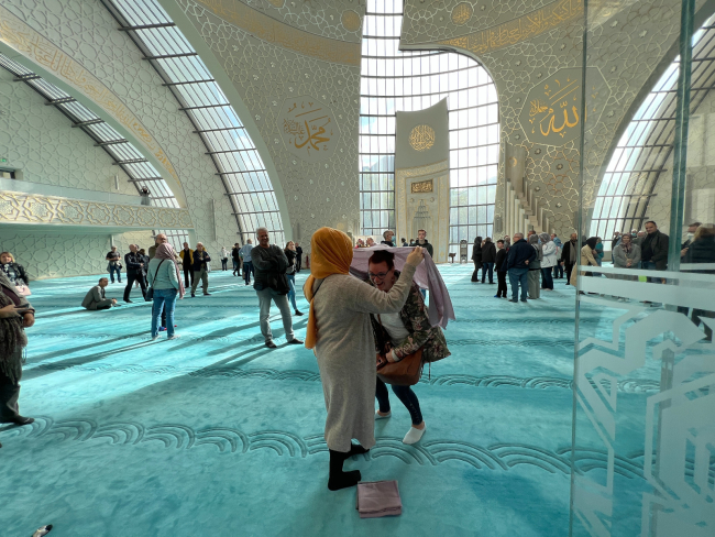 Almanya'da "Açık Cami Günü" düzenlendi